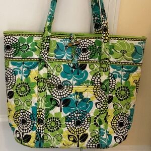 Vera Bradley Toggle Close Large Tote Travel Bag 🍋Limes Up🍋Print Multi Pockets
